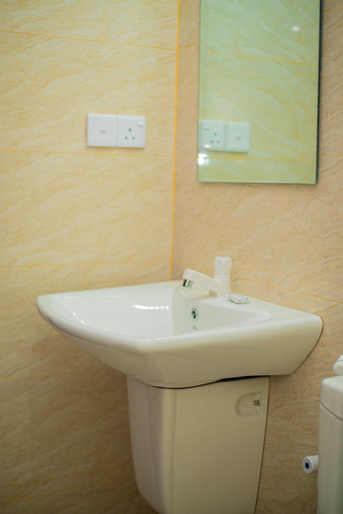 Sundowners Guesthouse Hikkaduwa Chambre photo